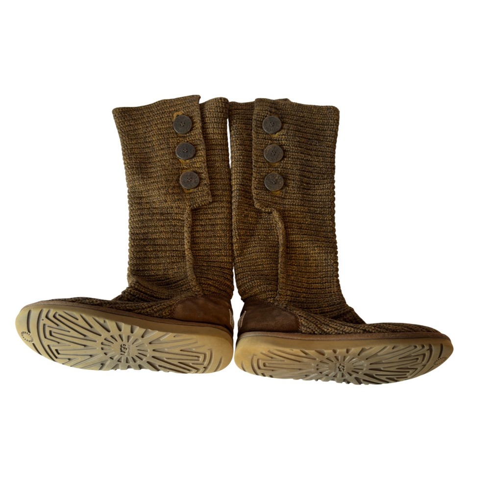 UGG Women's Classic Cardy Sweater Boots Size 9 Brown Knit Winter Preppy Button